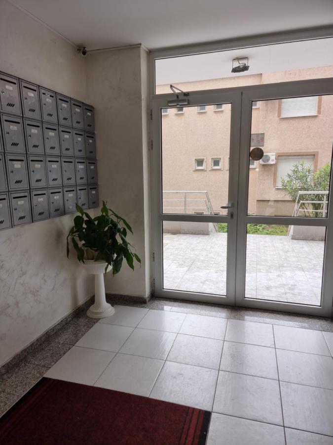 One Bedroom Centre Apartment Подгорица Экстерьер фото